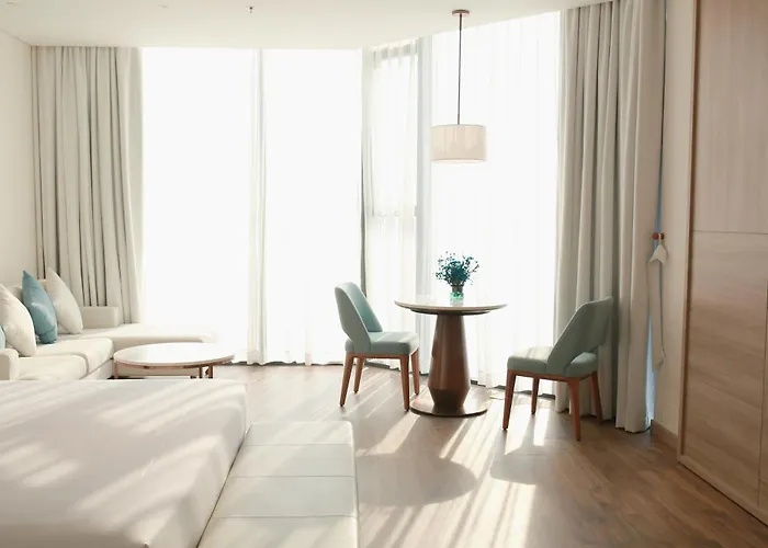 Alacarte- Rosabella Nguyen Aparthotel Ha Long