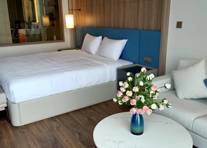 Alacarte- Rosabella Nguyen 3*
